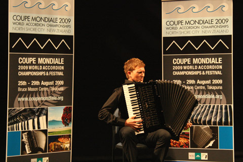 Winner of the 62nd Coupe Mondiale Grayson Masefield (New Zealand)