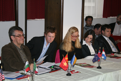 Werner Weibert (Austria), Grayson Masefield, Heather Masefield, Alison Worthington (New Zealand) Zorin Rakic (Bosnia)